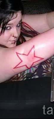 Фото тату звезды на локтях для статьи про значение рисунка татуировки – tatufoto.ru – 24