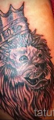 тату лев с короной – фото для статьи про значение татуировки – tatufoto.ru – 60