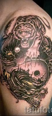 фото тату тигр и дракон для статьи про значение татуировки – tatufoto.ru – 32
