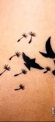 фото одуванчик с птицами (Dandelion Tatto) (значение) – пример рисунка – 066 tatufoto.com