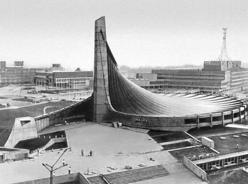 К. Тангэ. «Гимназиум» в Токио. Япония. 1963—64.