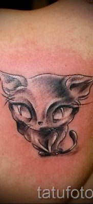 фото тату с черной кошкой для статьи про значение татуировки – tatufoto.ru – 33
