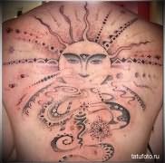 татуировка солнце и символы – большая татуировка на всю спину для мужчины