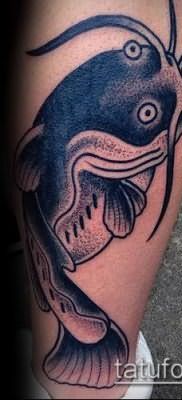 фото тату сом (catfish tattoo) (значение) – пример рисунка – 052 tatufoto.com