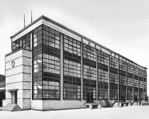 В. Гропиус. Фабрика «Фагус» в Альфельде. Германия. 1911.