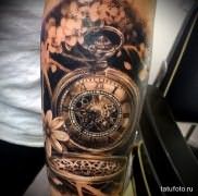 что значит татуировка часы