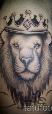 тату лев с короной – фото для статьи про значение татуировки – tatufoto.ru – 40