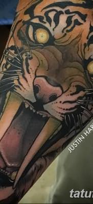 фото тату саблезубый тигр от 25.07.2017 №008 – Tattoo saber-toothed tiger