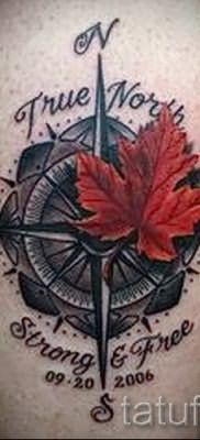 Идея достойного рисунка в готовой татуировке с кленом для публикации про значение клена в татуировке