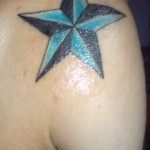 татуировка пятиконечная звезда с разными цветами