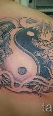 фото тату тигр и дракон для статьи про значение татуировки – tatufoto.ru – 43