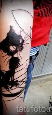 фото тату с черной кошкой для статьи про значение татуировки – tatufoto.ru – 45