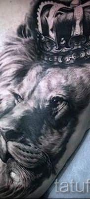 тату лев с короной – фото для статьи про значение татуировки – tatufoto.ru – 33