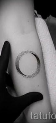 Фото тату круг для статьи про значение татуировки с кругом – tatufoto.ru – 2
