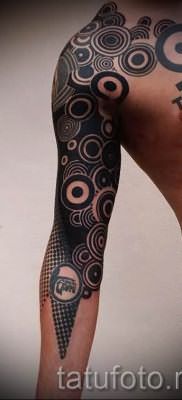 Фото тату круг для статьи про значение татуировки с кругом – tatufoto.ru – 33