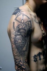 Эскиз славянской татуировки на предплечье для мужчины