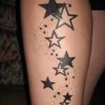 татуировка много звездочек на ноге
