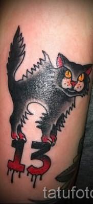 фото тату с черной кошкой для статьи про значение татуировки – tatufoto.ru – 10