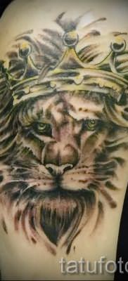 тату лев с короной – фото для статьи про значение татуировки – tatufoto.ru – 44