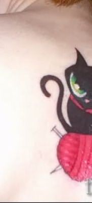 фото тату с черной кошкой для статьи про значение татуировки – tatufoto.ru – 27