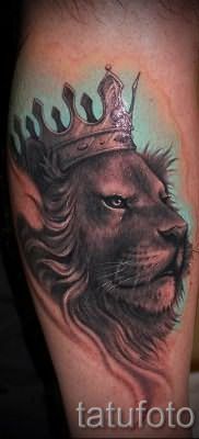 тату лев с короной – фото для статьи про значение татуировки – tatufoto.ru – 56