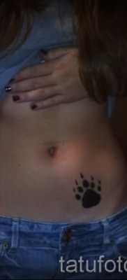 Тату лапа медведя пример на фото – интимная татуировка внизу живота у девушки
