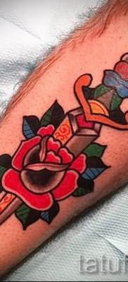 фото тату кинжал и роза пример для статьи про значение татуировки – tatufoto.ru – 30