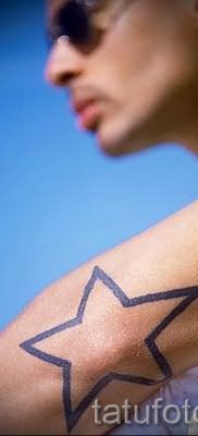 Фото тату звезды на локтях для статьи про значение рисунка татуировки – tatufoto.ru – 2