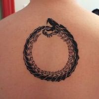 что означает тату змея 4