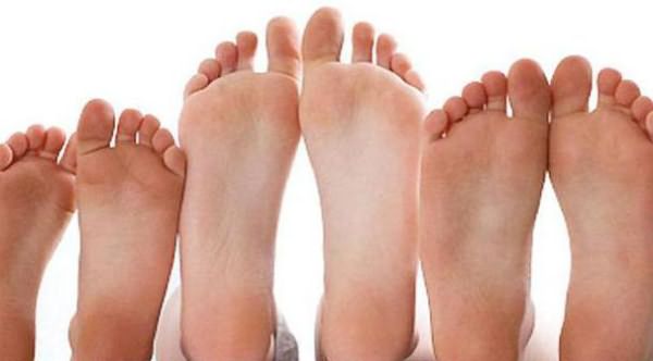 родинки на пальцах ног значение