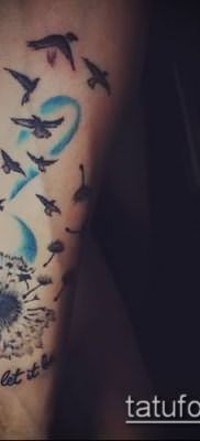 фото одуванчик с птицами (Dandelion Tatto) (значение) – пример рисунка – 036 tatufoto.com
