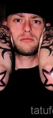 Фото тату звезды на локтях для статьи про значение рисунка татуировки – tatufoto.ru – 5