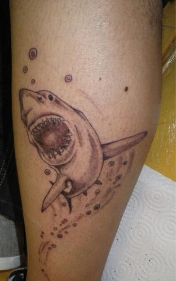 что означает тату с изображением акулы