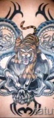 фото тату тигр и дракон для статьи про значение татуировки – tatufoto.ru – 24