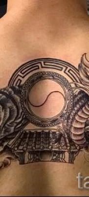 фото тату тигр и дракон для статьи про значение татуировки – tatufoto.ru – 21